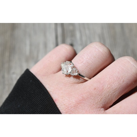 alternative raw diamond engagement ring raw crystal size 4 5 6 7 8 8 9 10 11 12 - Picture 3 of 3